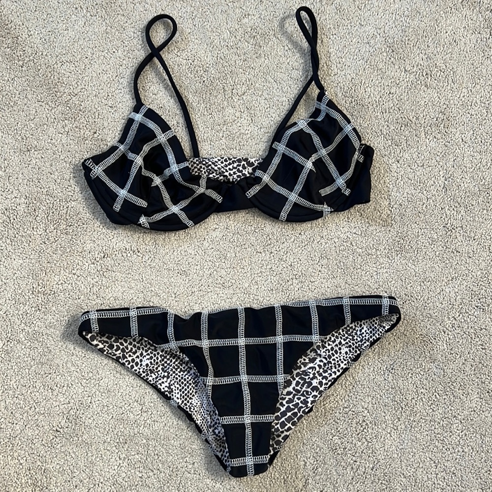 Acacia reversible black and white bathing suit